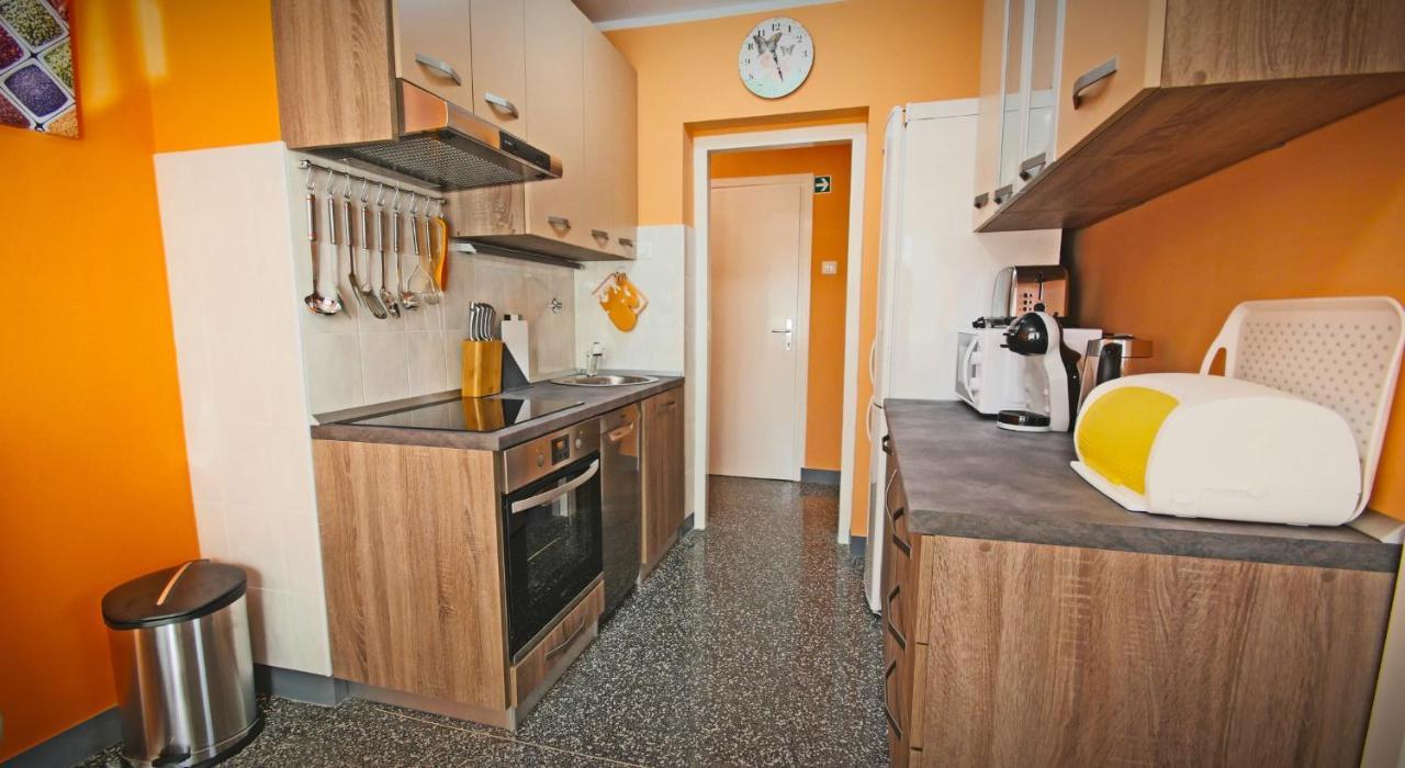 Apartment Rino****, 58M², 170M From The Beach Rijeka Exterior foto