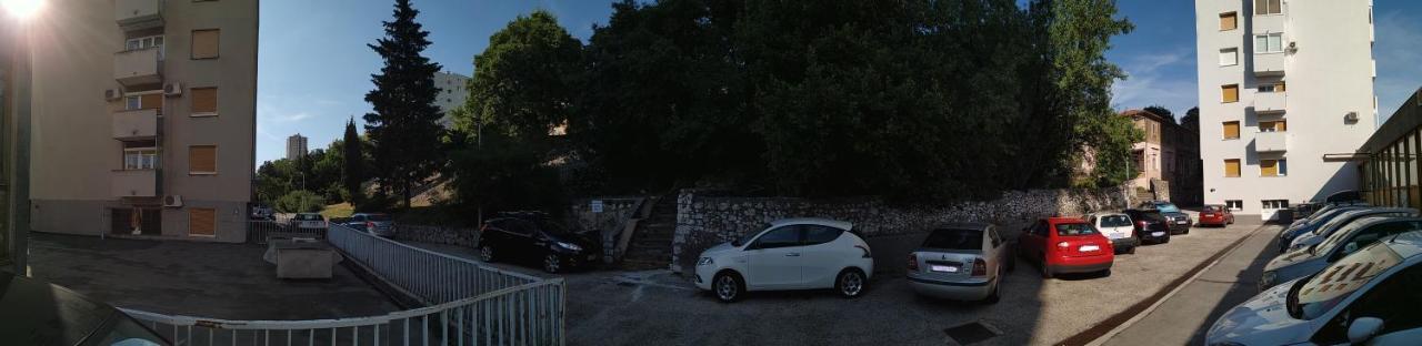 Apartment Rino****, 58M², 170M From The Beach Rijeka Exterior foto