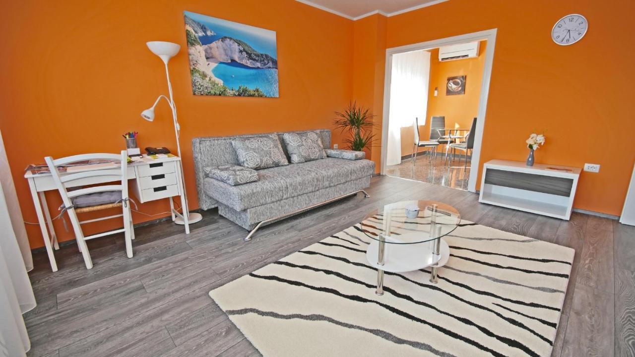 Apartment Rino****, 58M², 170M From The Beach Rijeka Exterior foto